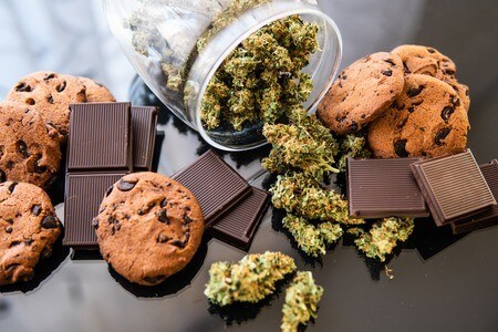 CBD-chocolate-chip-cookies